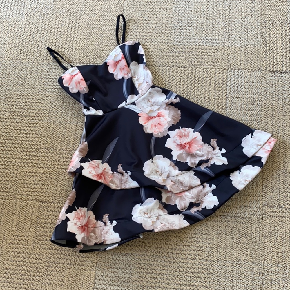 A’gaci floral dress!  EUC.  Worn once and cleaned!